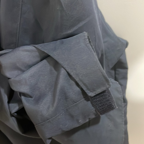 Gap Outwear Rain Jacket - Picture 7 of 8